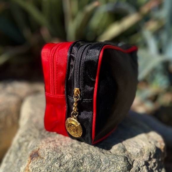 YVES SAINT LAURENT | Champagne Cosmetic Bag - Picture 5 of 8